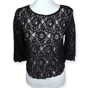 H & M BLACK LACE TOP SZ.2 EUC